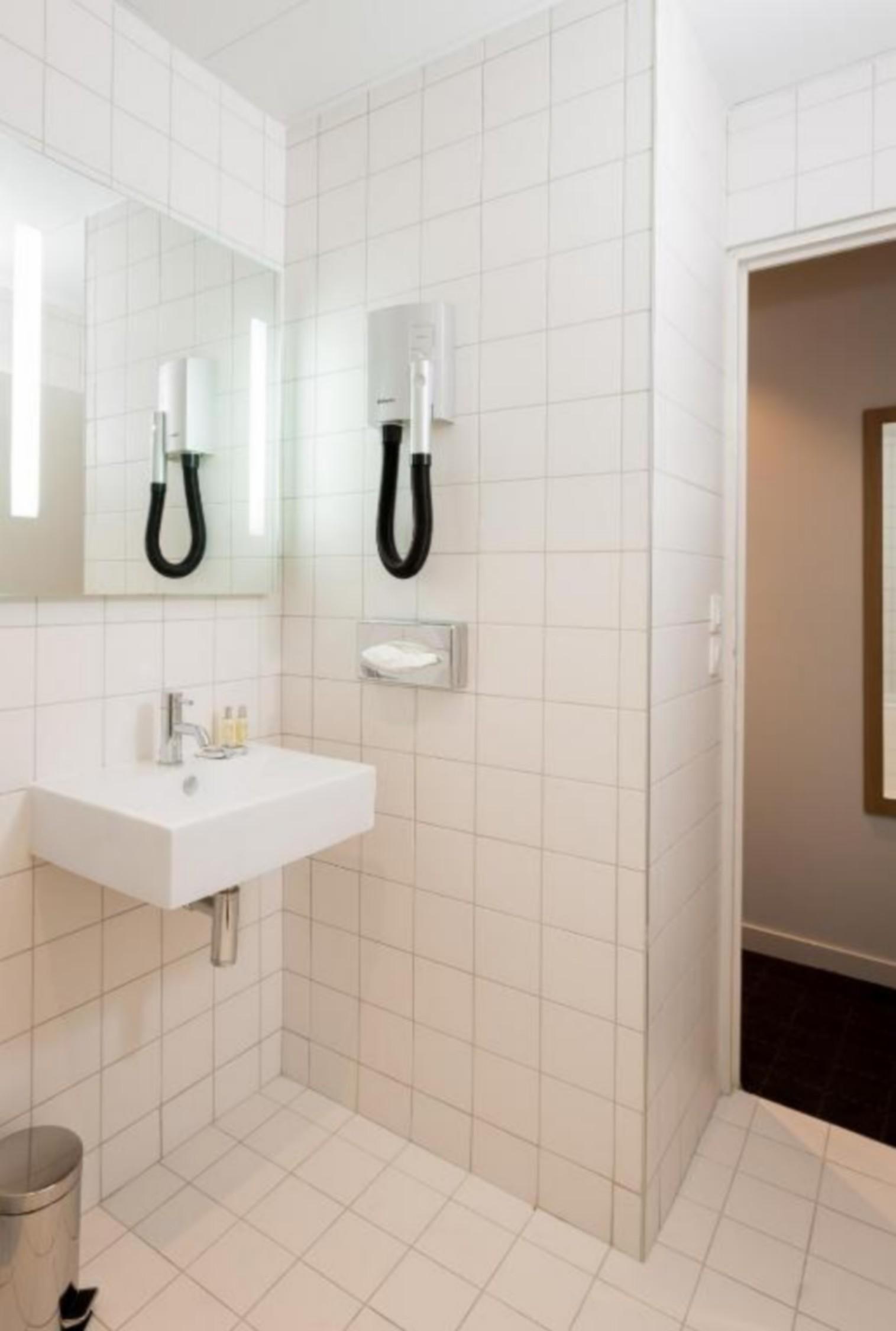Hotel Mirabeau Eiffel Париж Экстерьер фото
